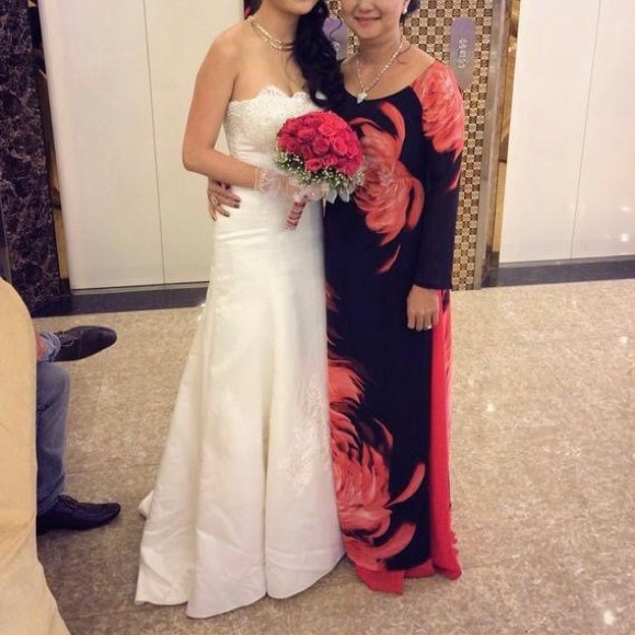 JESSICA MCCLINTOCK Wedding Dress - Picture 9 of 9